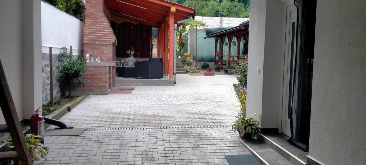Casa Luminita Villa Eselnita Exterior photo